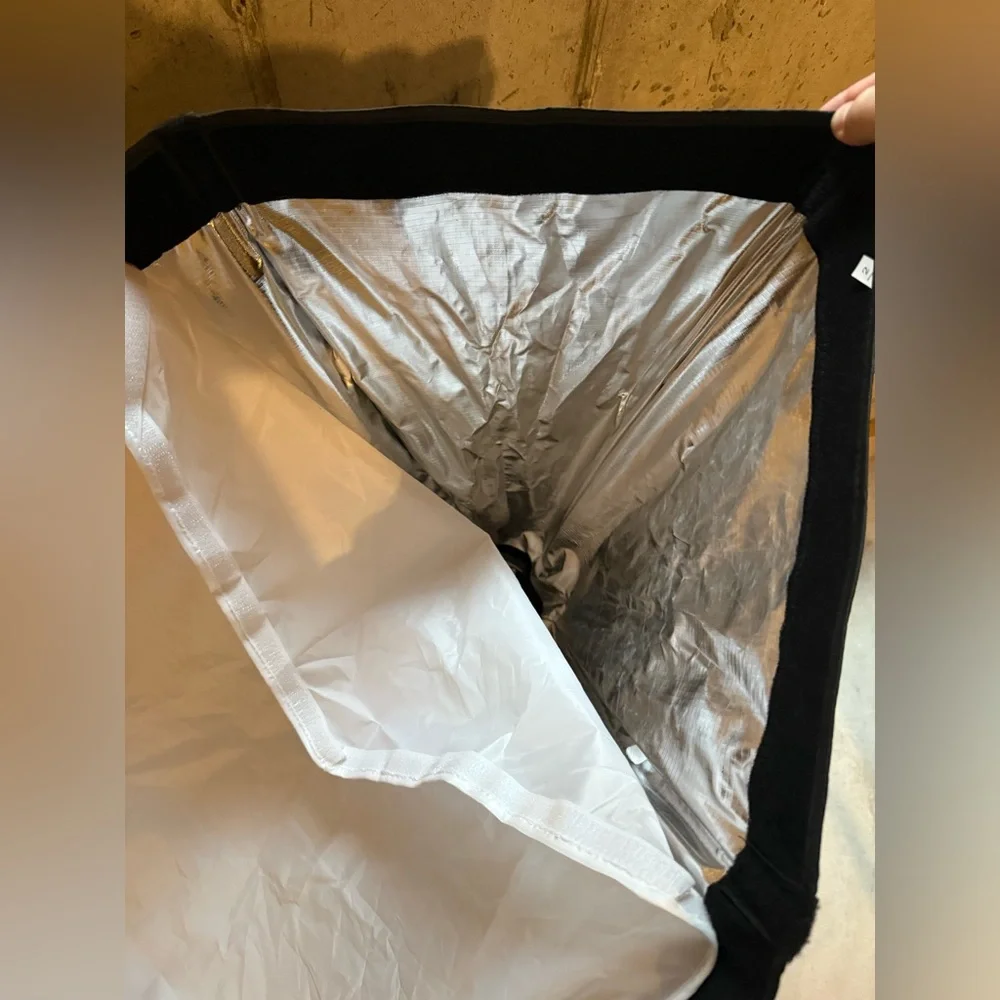 Neewer 26” softbox - like new